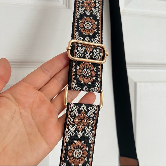 Bostanten | Nola Colorful straps Medium Hobo Crossbody Bag - Picture 12 of 14